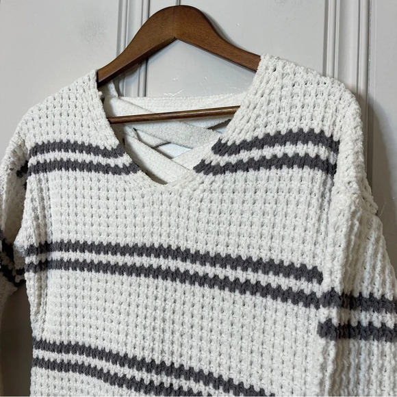 Moral Fiber Chenille Soft Striped Lace Up Back Sweater Long Length Size Small‎ - Picture 4 of 10